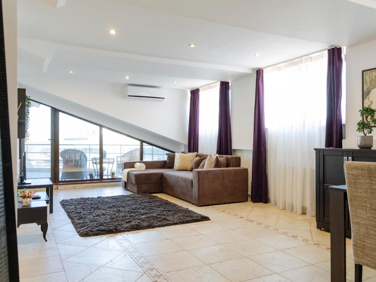 Amazing City View Residences - Penthouse & Apartment Bucarest Esterno foto