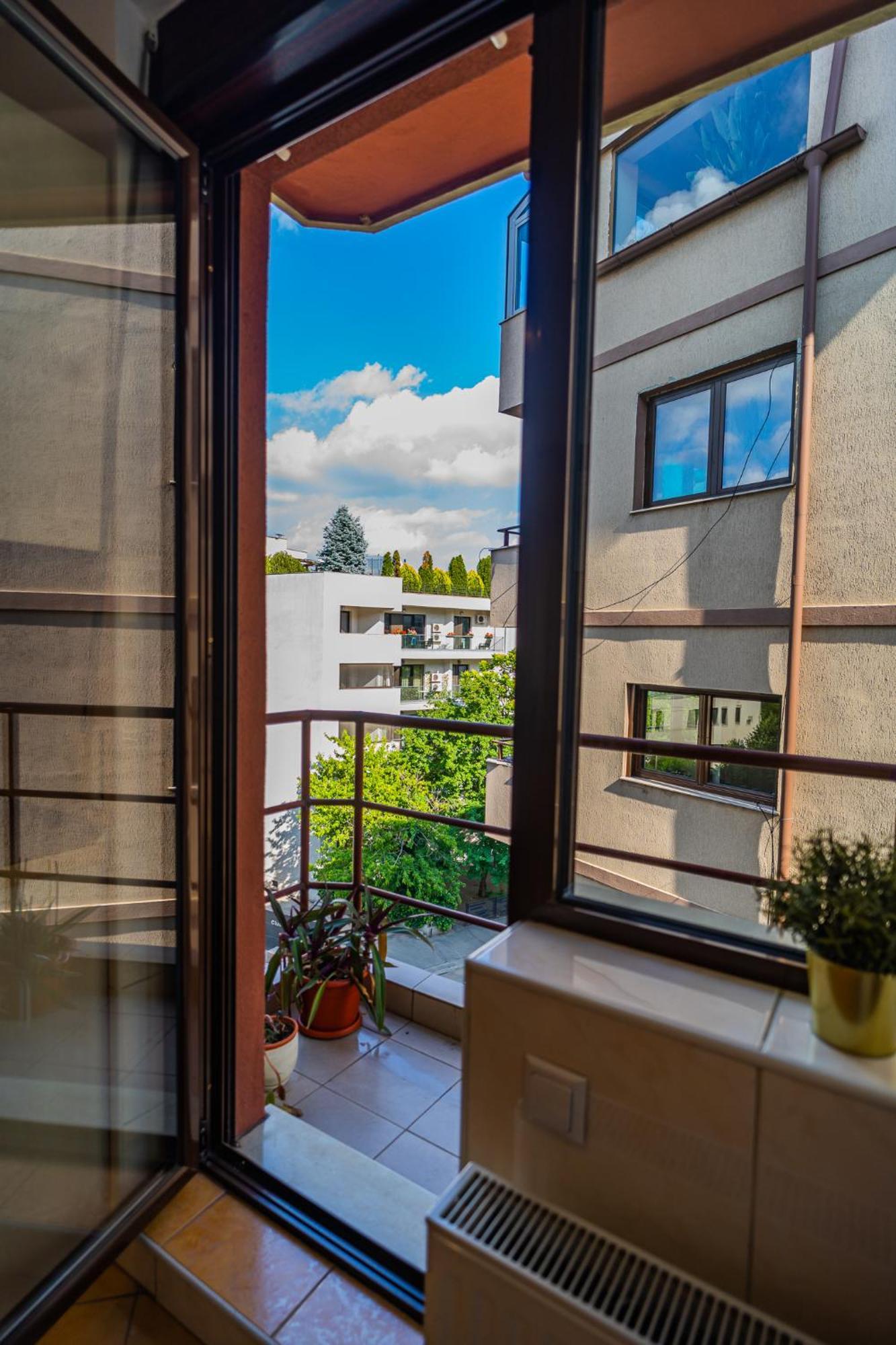 Amazing City View Residences - Penthouse & Apartment Bucarest Esterno foto