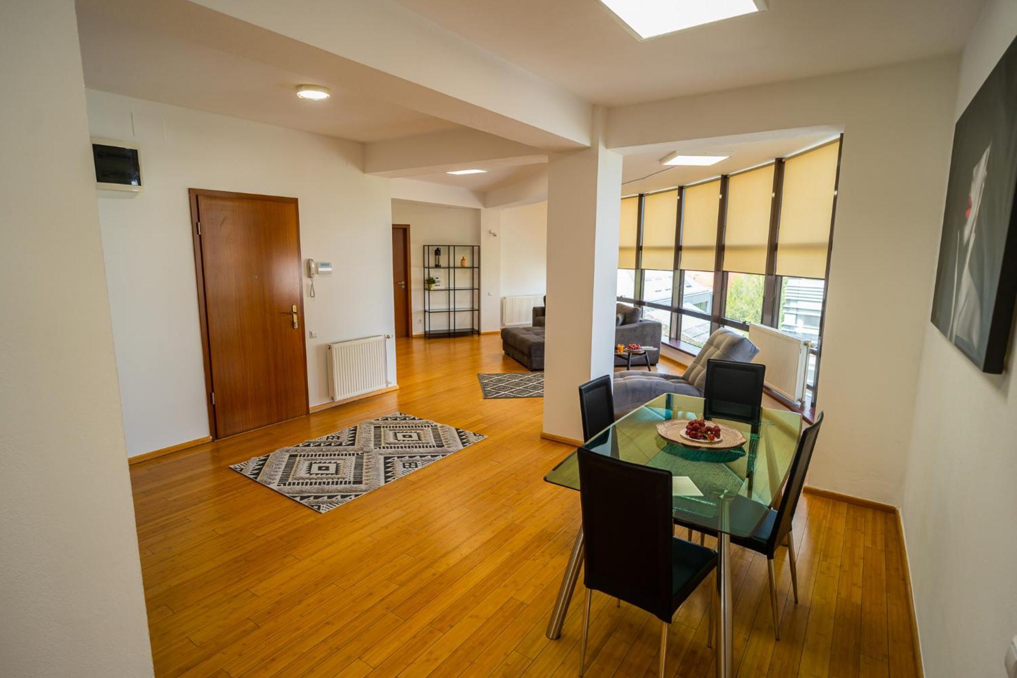 Amazing City View Residences - Penthouse & Apartment Bucarest Esterno foto