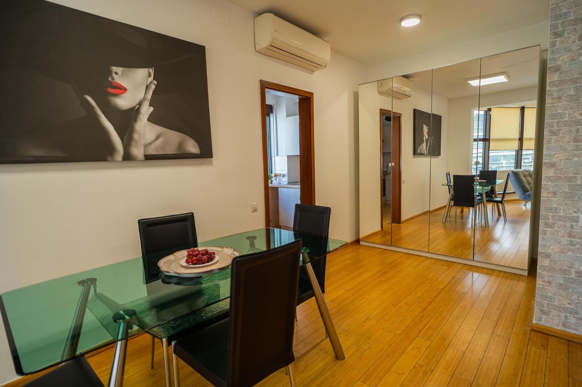 Amazing City View Residences - Penthouse & Apartment Bucarest Esterno foto